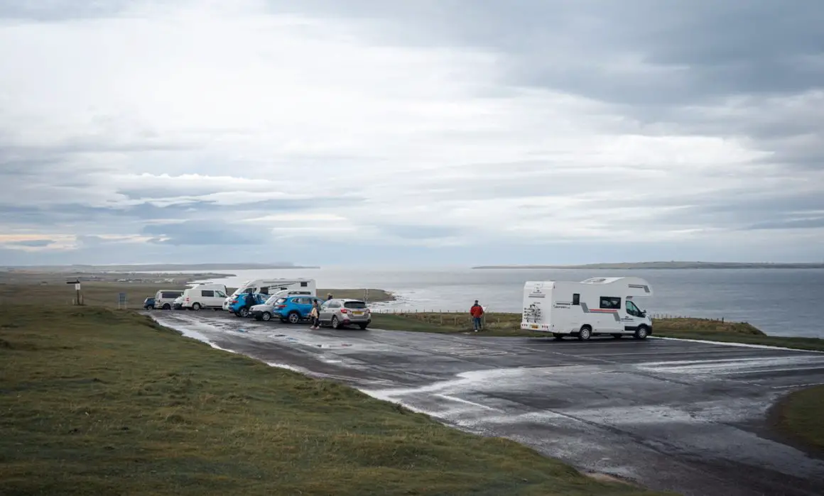 Duncansby Head Car Park: Parking at the Duncansby Lighthouse