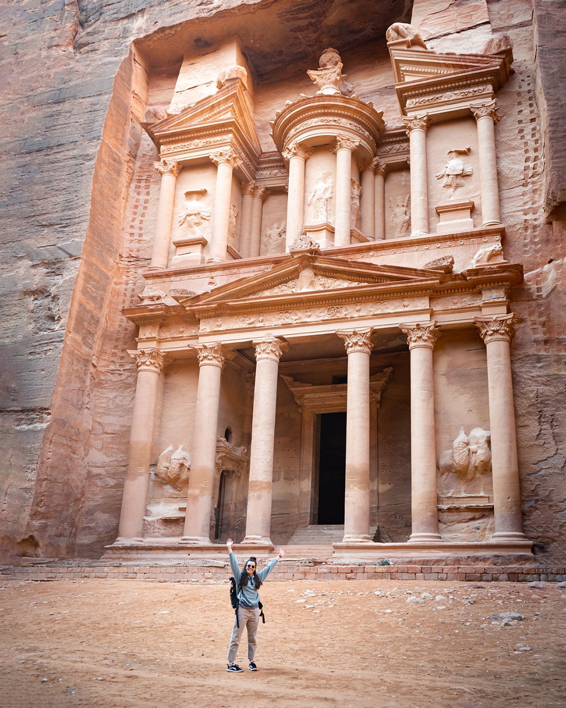 Travel Jordan: Treasury in Petra