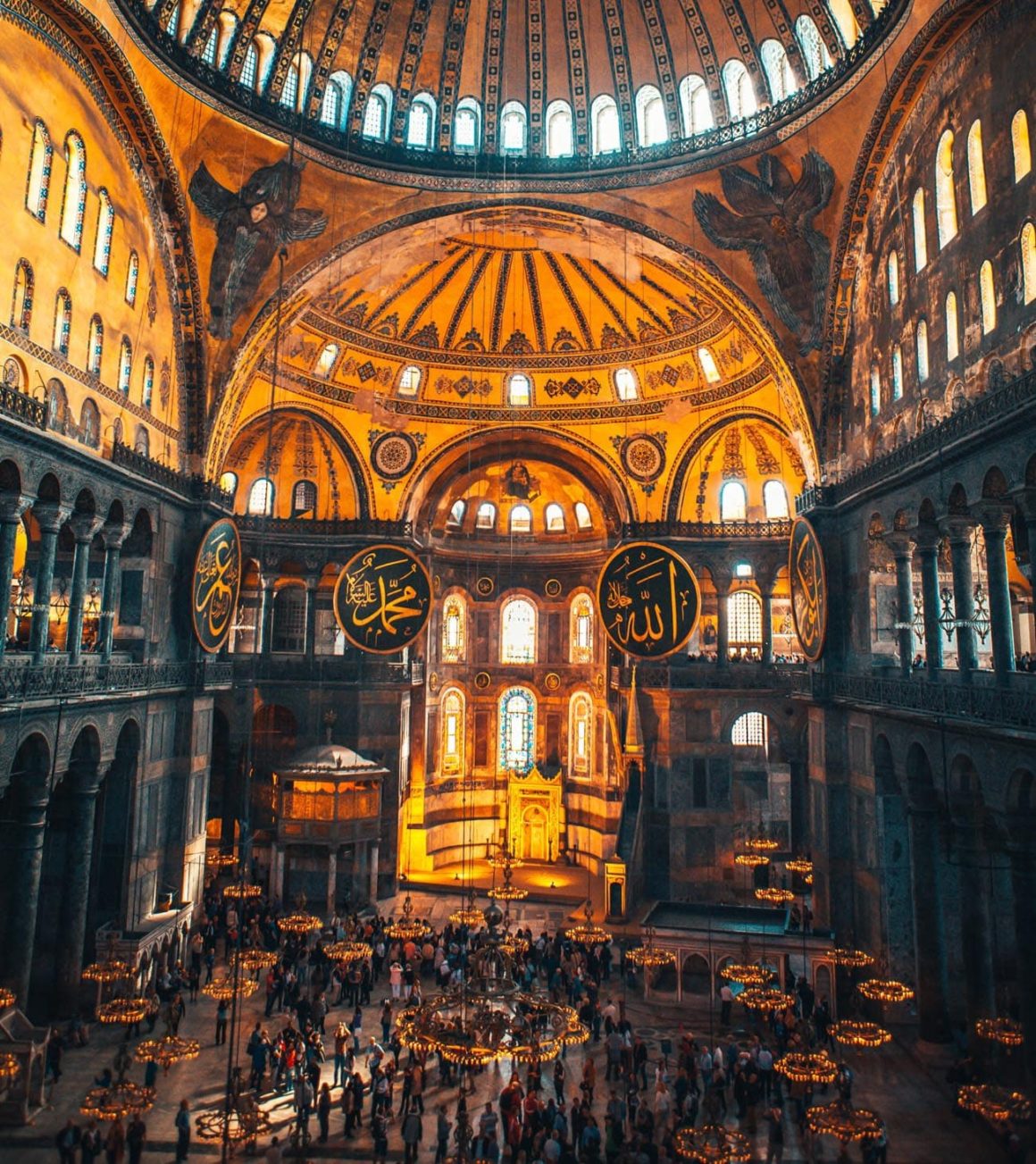 Istanbul for Digital Nomads Guide: Inside the Hagia Sophia