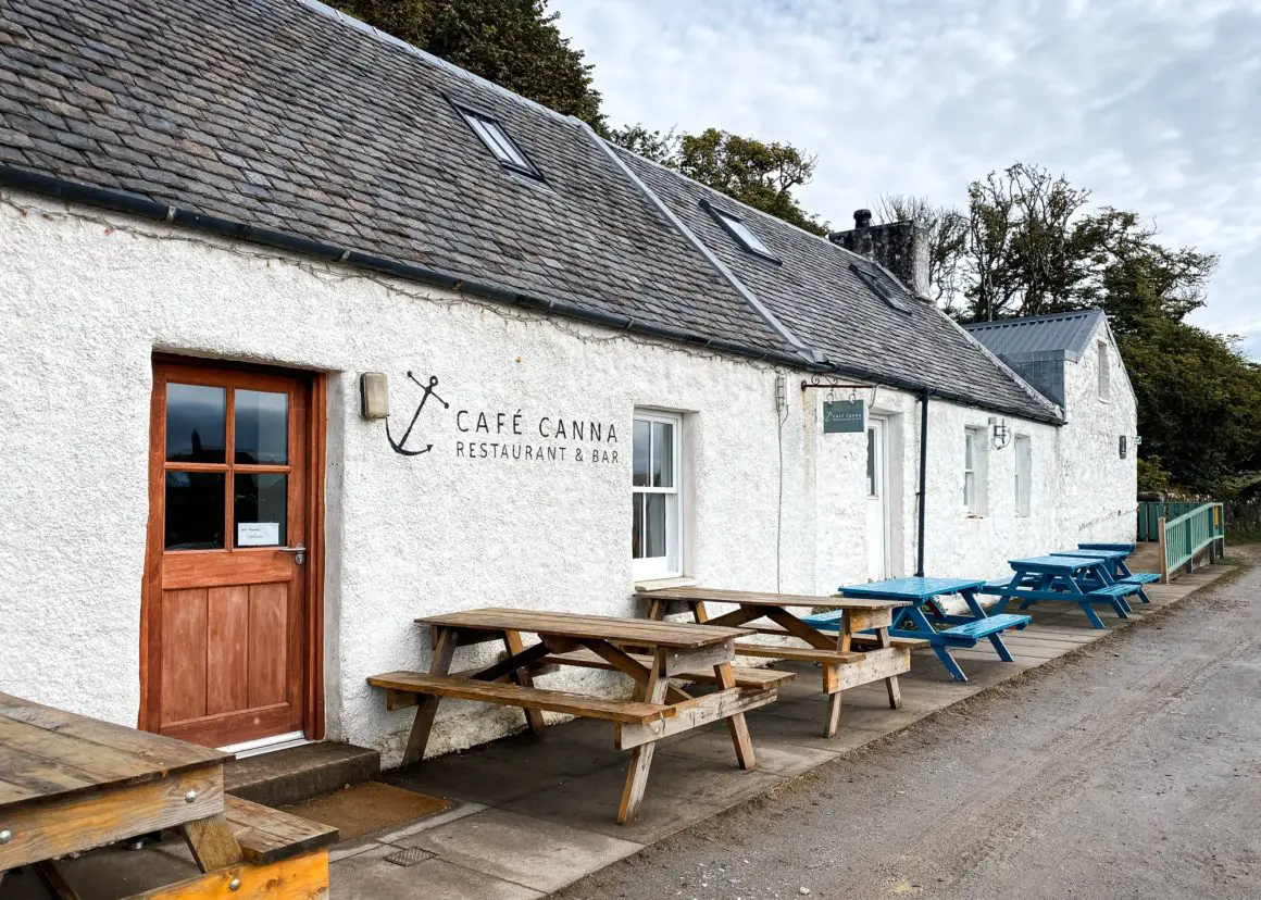 Cafe Canna Restaurant & Bar