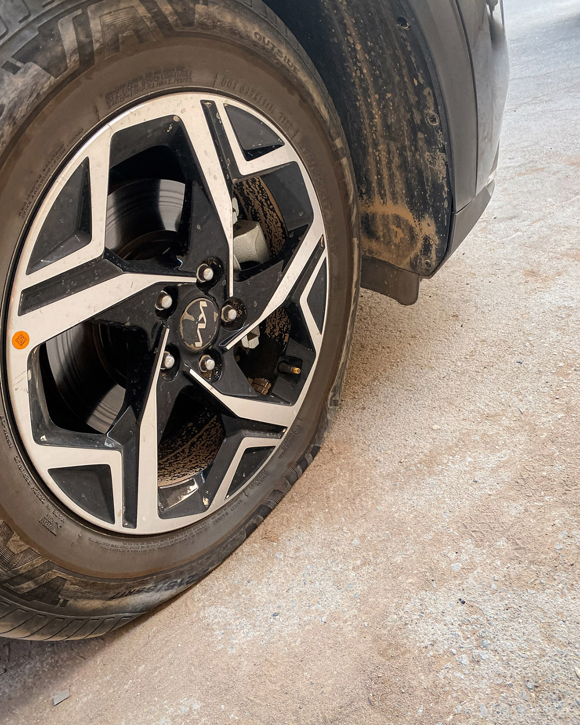 Flat Tyre on Saudi Arabia Road