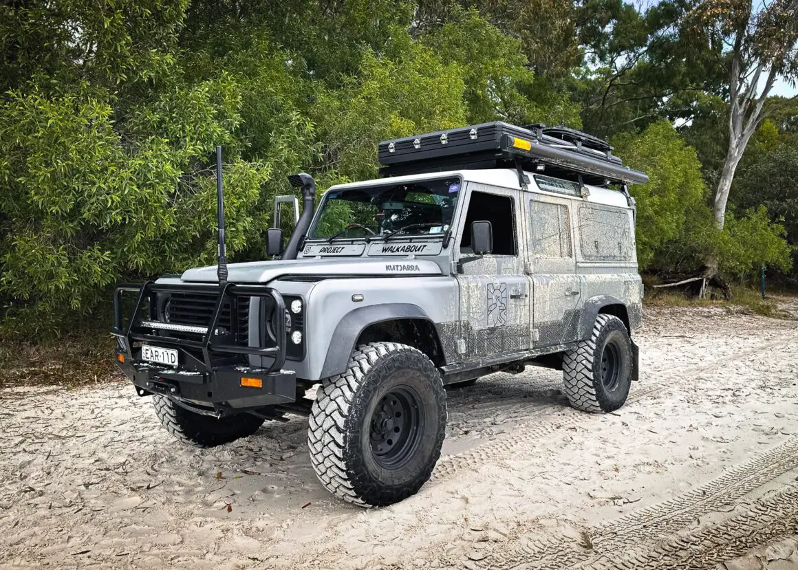 Travel Fraser Island with a Land Rover Defender